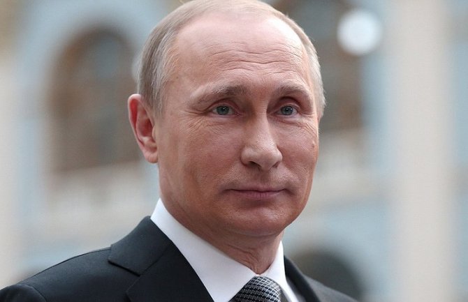 Putin nakon pobjede na izborima: Nemam namjeru da do sto godina budem na vlasti