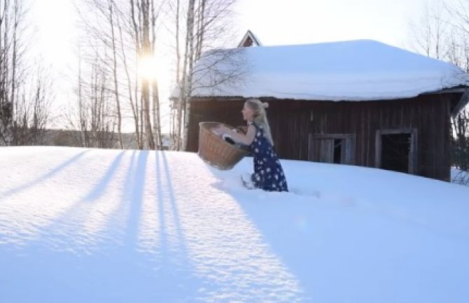 HIT VIDEO: Stiglo proljeće, da raširim veš napolju (VIDEO)