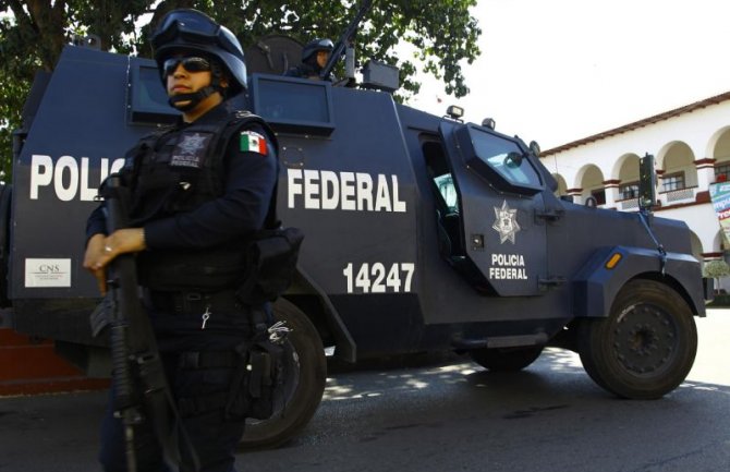Meksiko: U napuštenom kamionetu pronađena tijela 15 ubijenih osoba