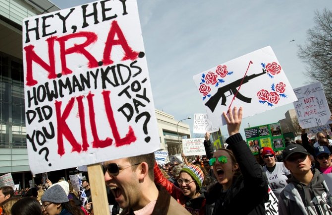 Protesti širom SAD: Zaštitite djecu, ne oružje
