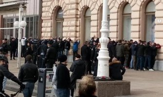  Uhapšeni navijači Budućnosti u Zagrebu (VIDEO)