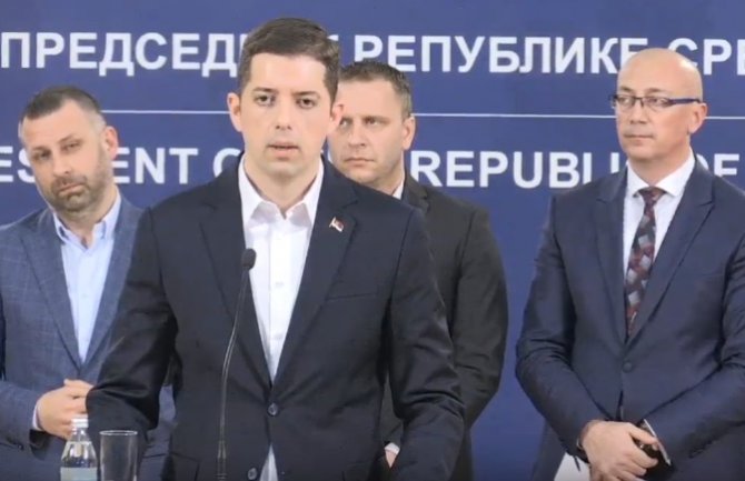Đurić: Vučić izdao naređenje da se podigne gotovost vojske i policije
