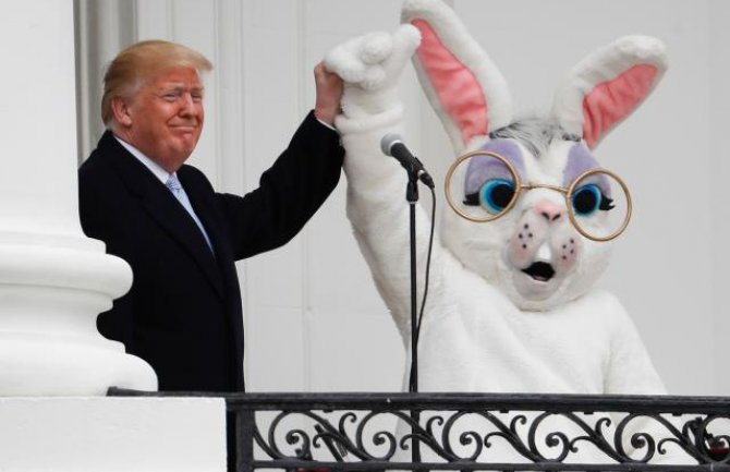 Tramp označio tradicionalno kotrljanje uskršnjih jaja u SAD (FOTO)