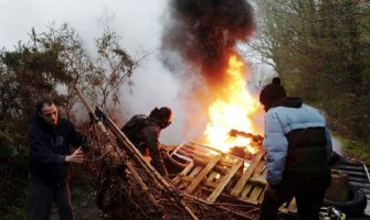 Sukobi u Francuskoj prilikom uklanjanja protestnog kampa na zapadu zemlje