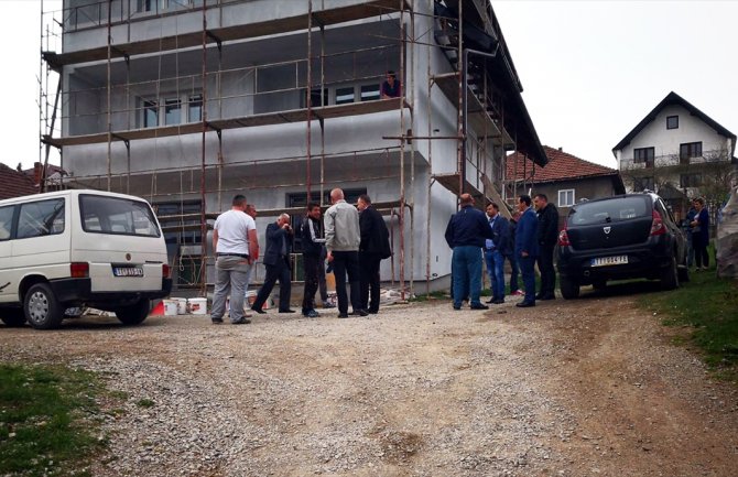 Srbija: Bačena ekspozivna naprava u dvorište funkcionera SDA