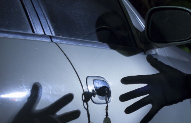 Neobičan preokret: Pljačkašima lopov ukrao kola za bjekstvo
