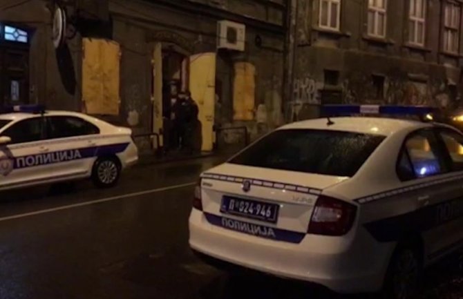 Beograd: Narkodiler ubijen u kafani, hapšen zbog presijecanja Vučićeve kolone