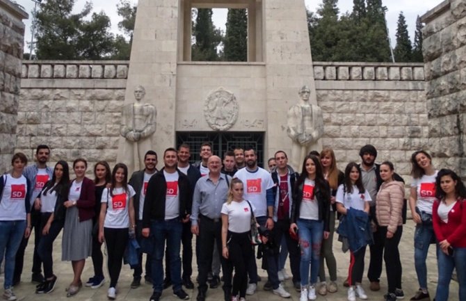 OSD Podgorica: Oživimo spomenike društva i sjećanje na ljude i ideale 