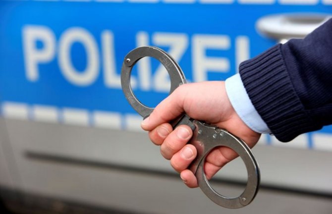 Njemačka: Službenica uhapšena zbog ilegalnog odobravanja azila