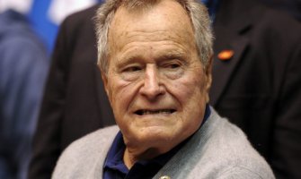 Džordž Buš stariji završio u bolnici nakon sahrane supruge