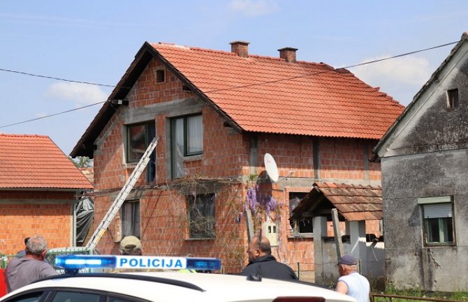 Hrvatska: Ubijena majka sedmoro djece, potom zapaljena u kući