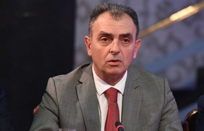 Hrapović: Ne napuštam funkciju ministra zdravlja
