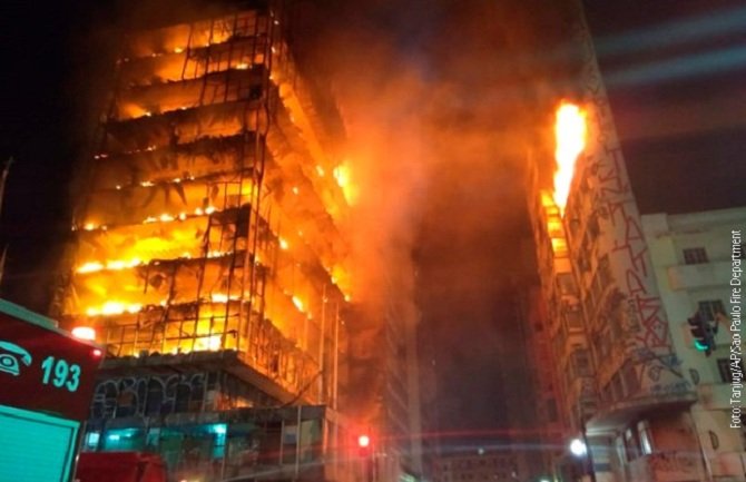 Gore zgrade u centru Sao Paula, najmanje jedna žrtva