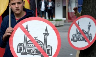 Islamofobija u opadanju, ali i dalje ozbiljan problem za muslimane