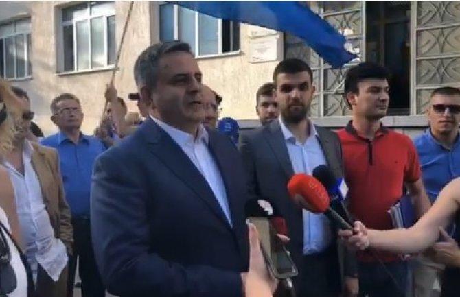 Radunović: Mi smo opozicija koja vas neće izdati ako joj date glas