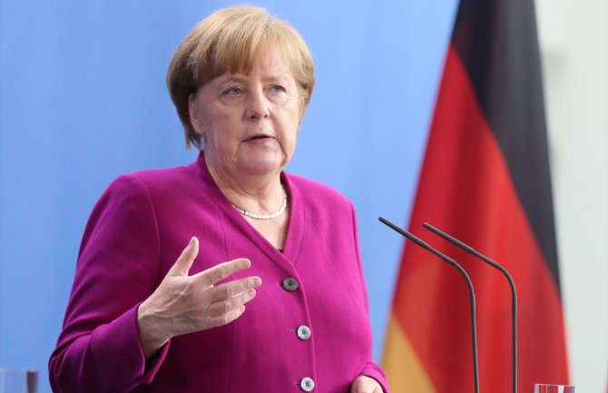 Merkel: Njemačka ne želi ukidanje nuklearnog sporazuma s Iranom