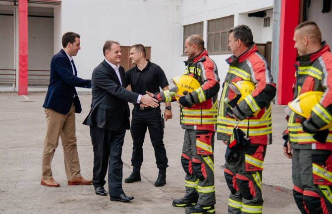  Vuković: Podgorički vatrogasci su istinski tihi heroji zajednice