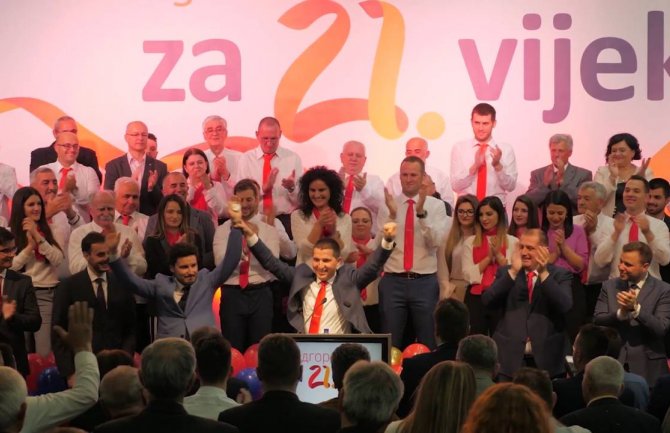 Podgorica za 21. vijek: Građani sve više otkazuju povjerenje DPS-u