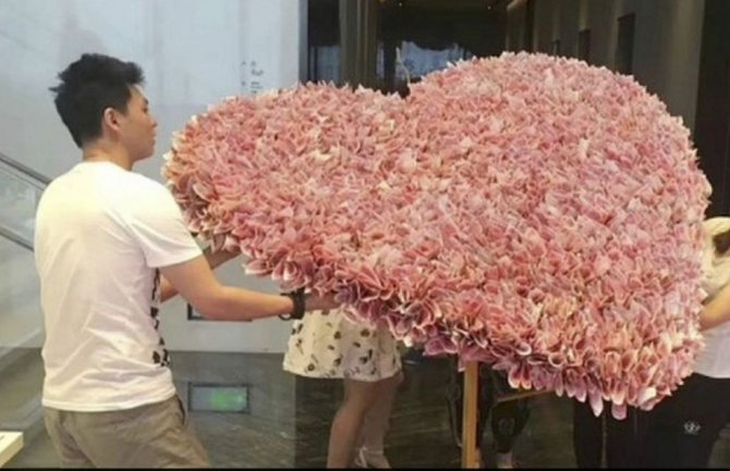 Kinez djevojci za rođendan poklonio buket od 52.300 dolara