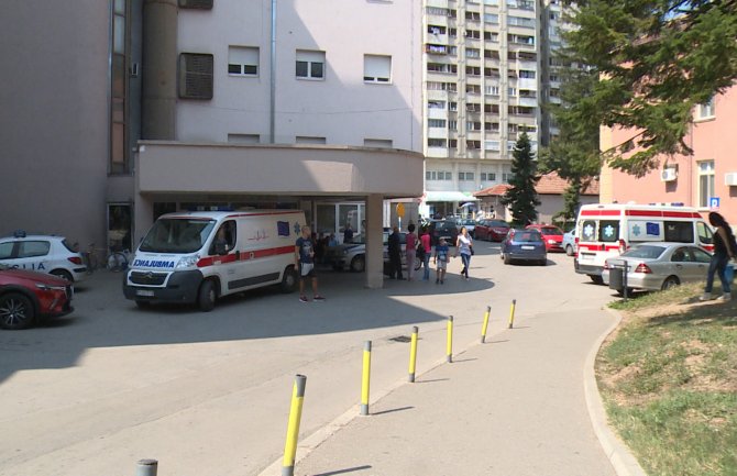 Radnica Kliničkog centra dobila otkaz zbog nepropisnog parkiranja