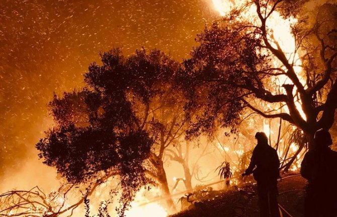 Kalifornija: Posle pola godine ugašen najveći požar u istoriji (FOTO)