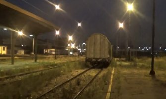 Ispraćen poslednji voz za Bar sa Glavne željezničke stanice Beograd, bilo i suza (VIDEO)