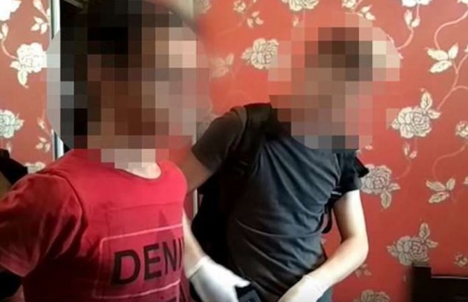 Roditelji iz pakla: Seksualno zlostavljali kćerkicu od 4 godine i prodavali snimke