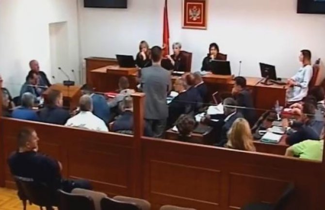 Advokat tražio da se pusti snimak na kojima se čuje kako Sinđelić navodno tuče ženu; Katnić: I ja volim srbijanske vašare