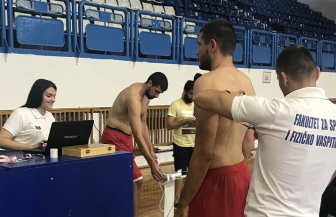 Obavljeno mjerenje muške seniorske košarkaške reprezentacije Crne Gore u Nikšiću (FOTO)