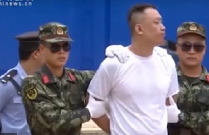 Kina: Dileri droge osuđeni na smrt pred djecom (Video)