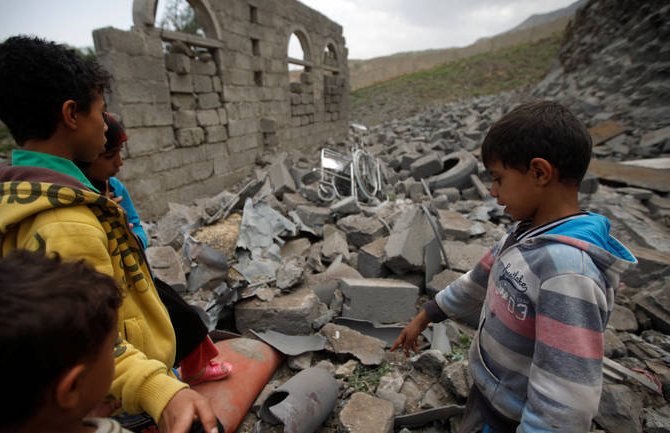 UNICEF: U Jemenu 7 miliona djece svaku noć praznog stomaka odlazi u krevet