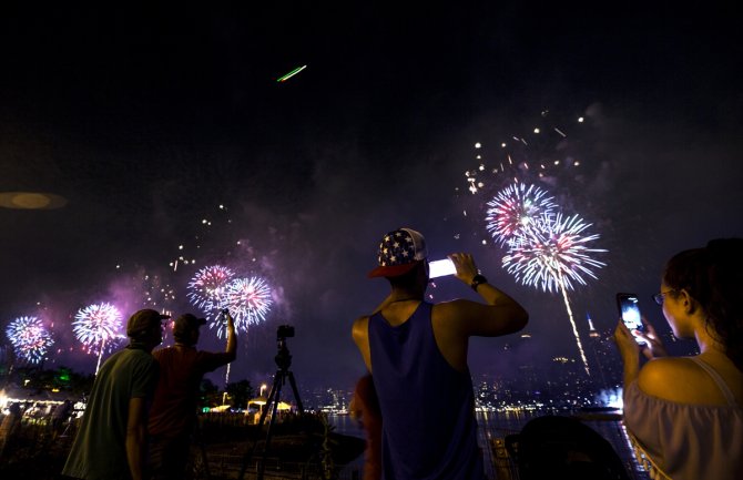 Amerikanci proslavili Dan nezavisnosti (FOTO)