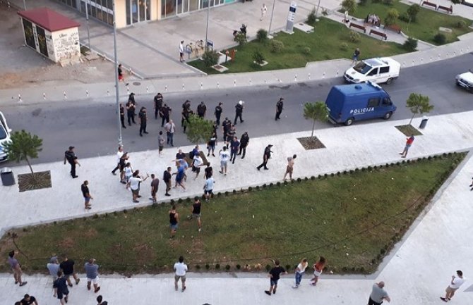 Nemile scene: Navijači pravili nerede pod Goricom