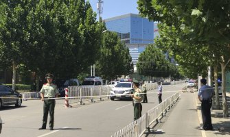 Pokušaj samozapaljivanja u Pekingu ispred ambasade SAD