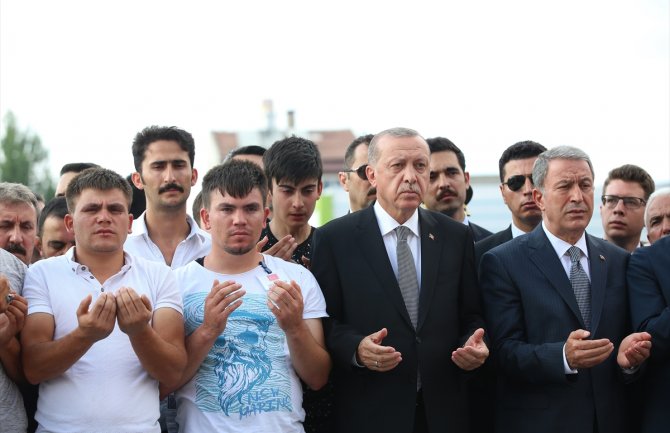 Erdogan o uvođenju smrtne kazne: Ako prođe u Skupštini, odobriću i ja