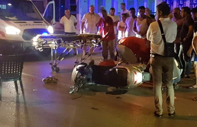Dva udesa u Ulcinju, povrijeđen motociklista i pješaci