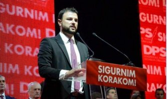 Vuković: Direktor TO Budva srpski državljanin, poslovi se namještaju firmama iz Srbije