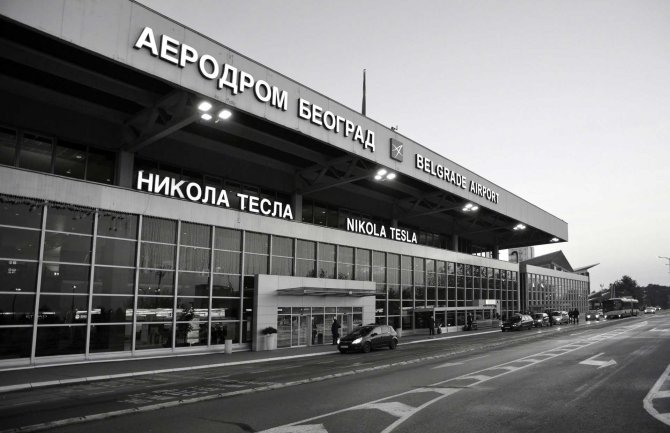 Putinica imala zdravstveni problem, avion vanredno sletio u Beograd