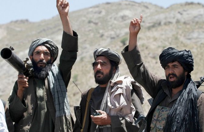 Talibani zaustavili tri autobusa i oteli preko 100 osoba, među njima i djeca