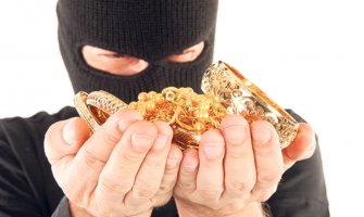 Crnogorski državljani opljačkali zlataru u Parizu, vrijednost ukradene robe tri miliona eura