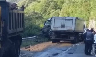 Stravičan udes na putu Podgorica - Kolašin, stradao državljanin Srbije (FOTO)