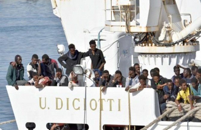 Crna Gora će na zahtjev Italije prihvatiti do pet migranata