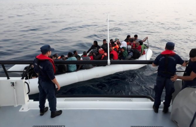 Uhvaćena 52 neprijavljena migranta u pokušaju prelaska u Grčku