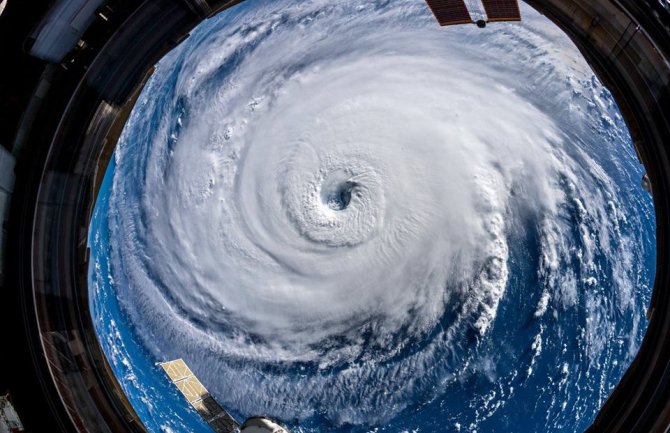 Milioni Amerikanaca se pripremaju za katastrofalan uragan, NASA objavila snimak iz svemira (VIDEO)
