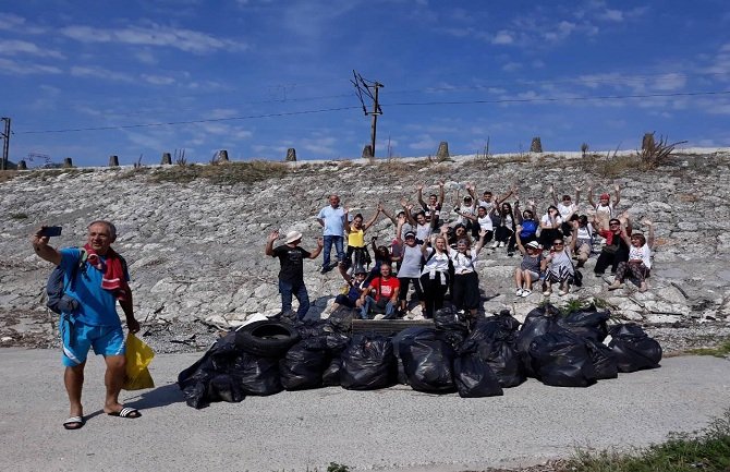 NPCG organizovali akciju čišćenja u NP Skadarsko jezero