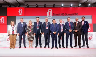 Digitalna transformacija glavna tema Samita 100 biznis lidera jugoistočne Evrope 