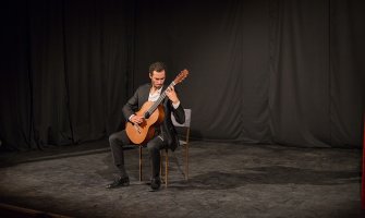 Stihovima Vita Nikolića biće spuštena zavjesa na 13. izdanje Festivala gitare u Nikšiću