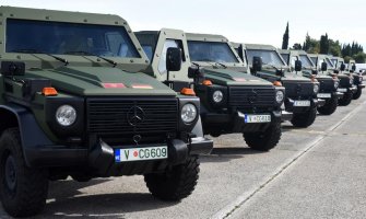 Crnogorska Vojska preuzela šest lakooklopnih vozila