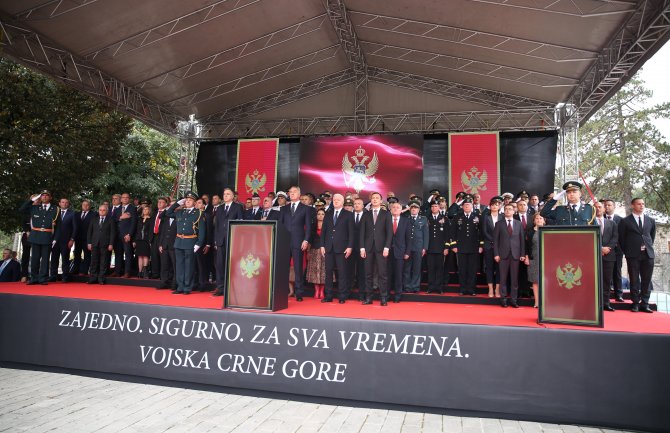  Vojska Crne Gore jedna od temeljnih institucija naše savremene države