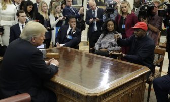 Kanje Vest održao govor u Bijeloj Kući, Tramp oduševljen
